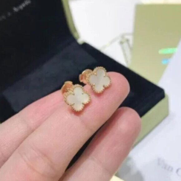 authenticVan Cleef & Arpels Vintage Alhambra Earrings